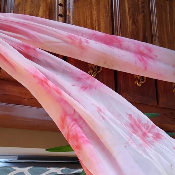 💚CALVIN KLEIN Large Pink and Green Lightweight Scarf - Picture 2 of 7